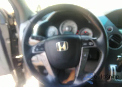 2011 Honda Pilot Touring из США, поврежденный, VIN 5FNYF3H99BB046162